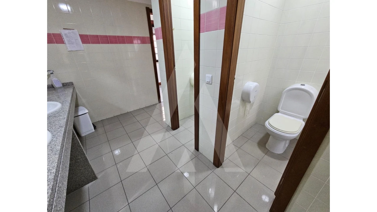 Prédio para Venda em Glória e Vera Cruz Foto 27