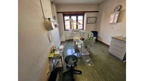Prédio para Venda em Glória e Vera Cruz