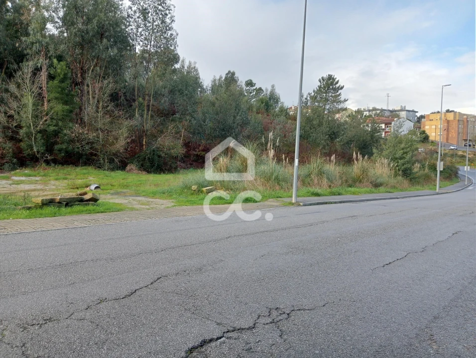 Terreno para Venda em Ermesinde Foto 7