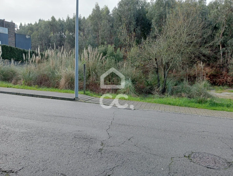 Terreno para Venda em Ermesinde Foto 11