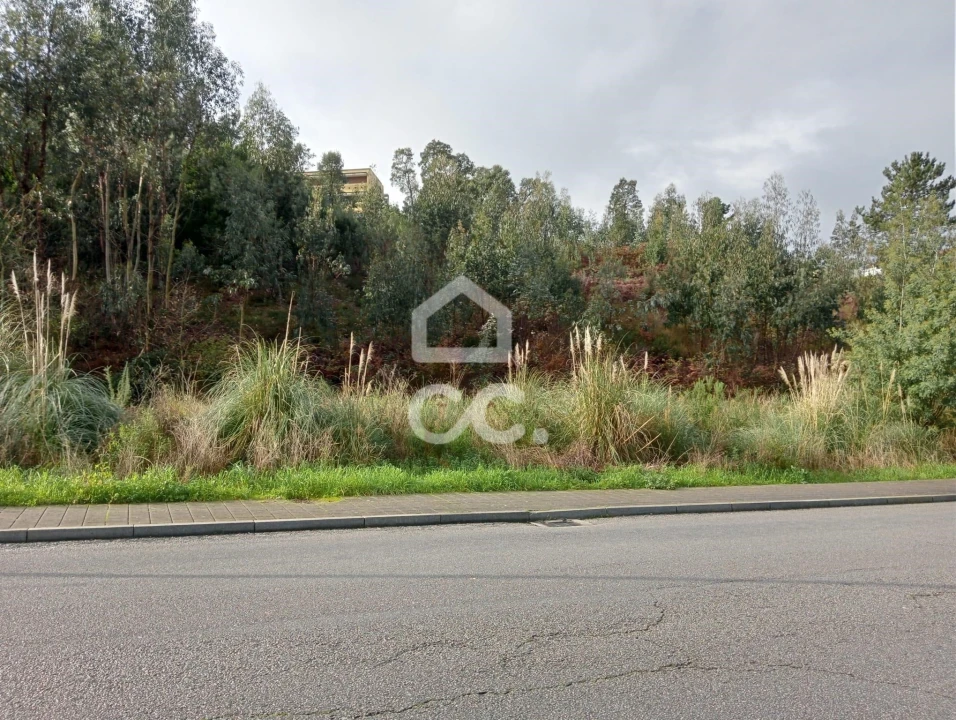 Terreno para Venda em Ermesinde Foto 5