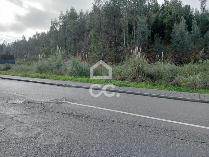 Terreno para Venda em Ermesinde Foto 2