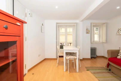 Apartamento T1 para Venda em Santa Maria Maior