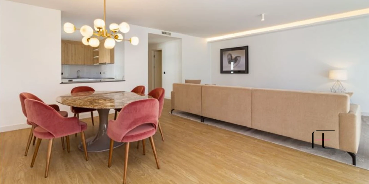 Apartamento T2 para Venda em São Martinho Foto 7