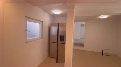 Moradia T9 para Venda em Ajuda