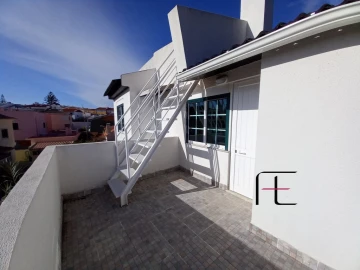Moradia T3 para Venda em Carcavelos e Parede