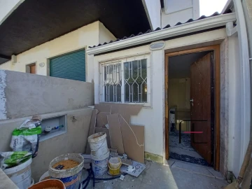 Moradia T3 para Venda em Carcavelos e Parede