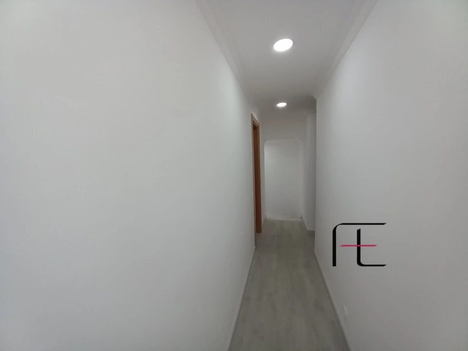 Moradia T3 para Venda em Carcavelos e Parede Foto 38