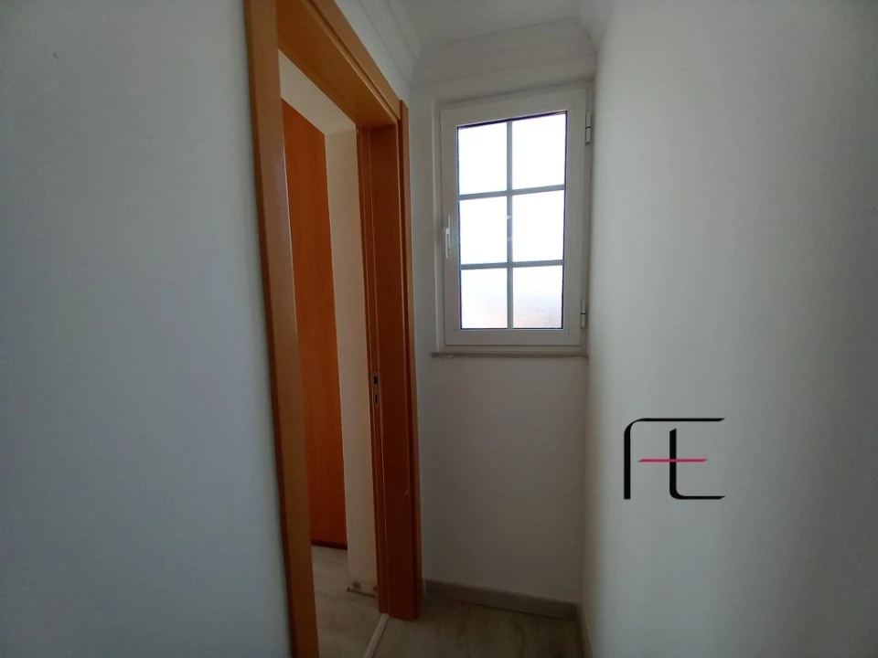 Moradia T3 para Venda em Carcavelos e Parede Foto 35