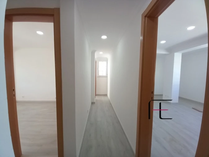 Moradia T3 para Venda em Carcavelos e Parede Foto 19