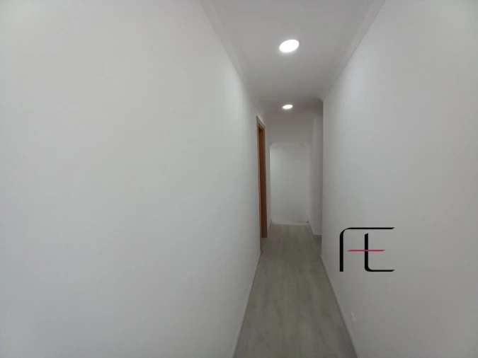 Moradia T3 para Venda em Carcavelos e Parede Foto 38