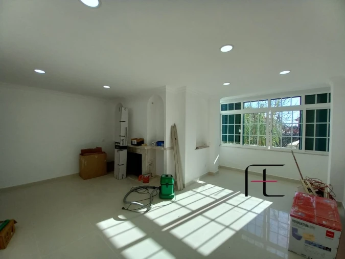 Moradia T3 para Venda em Carcavelos e Parede Foto 4
