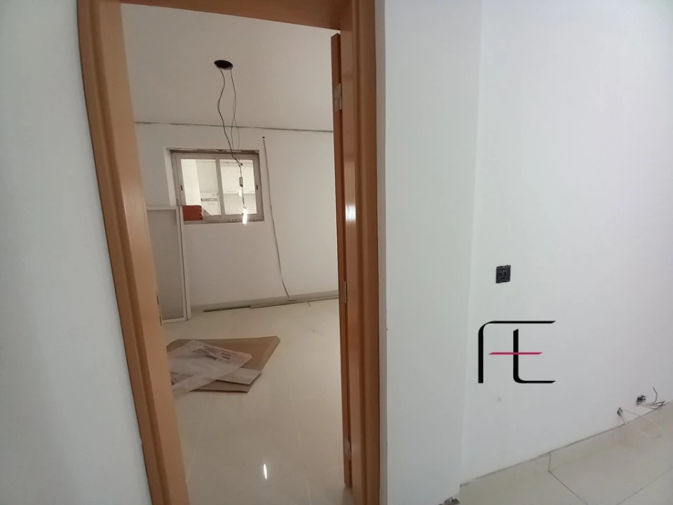 Moradia T3 para Venda em Carcavelos e Parede Foto 53