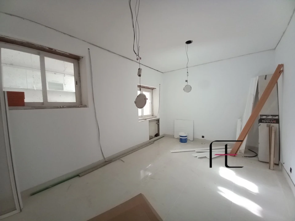 Moradia T3 para Venda em Carcavelos e Parede Foto 54