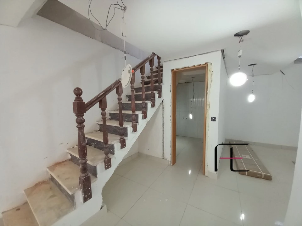 Moradia T3 para Venda em Carcavelos e Parede Foto 47