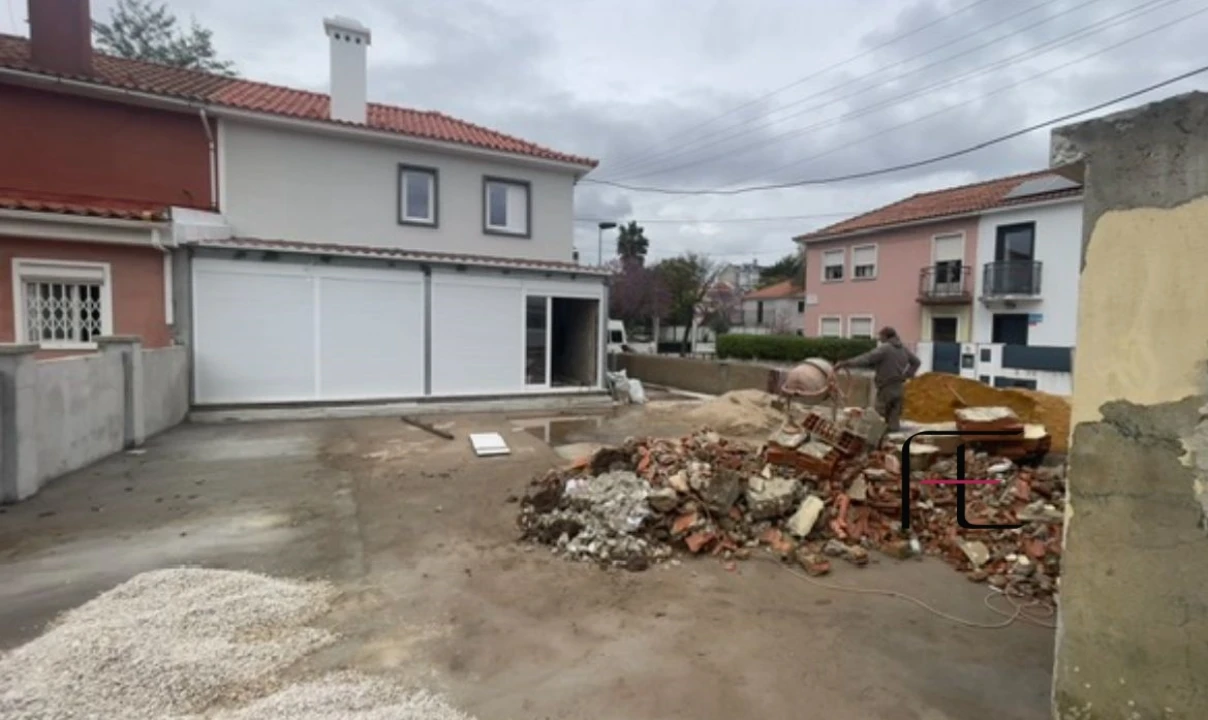 Moradia T3 para Venda em Benfica Foto 6