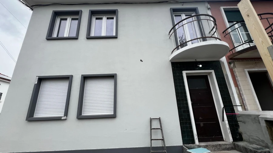 Moradia T3 para Venda em Benfica Foto 2