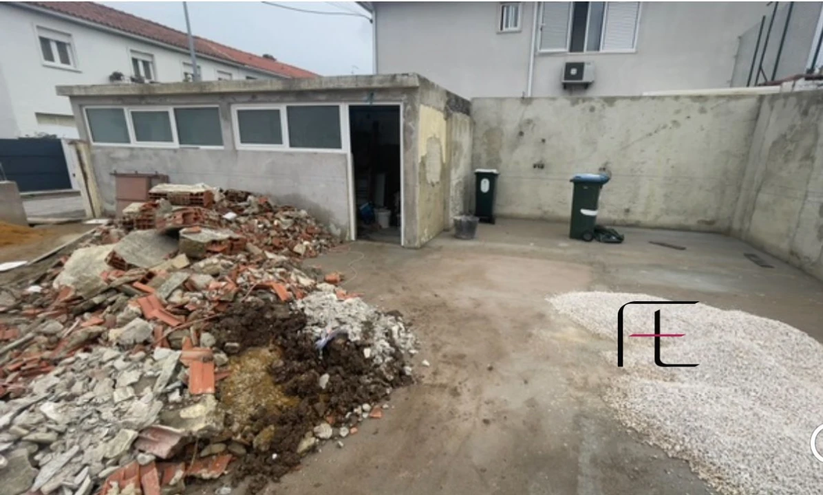 Moradia T3 para Venda em Benfica Foto 5