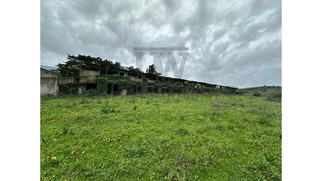 Terreno Comércio / Armazém para Venda em Venda do Pinheiro e Santo Estêvão das Galés Foto 4