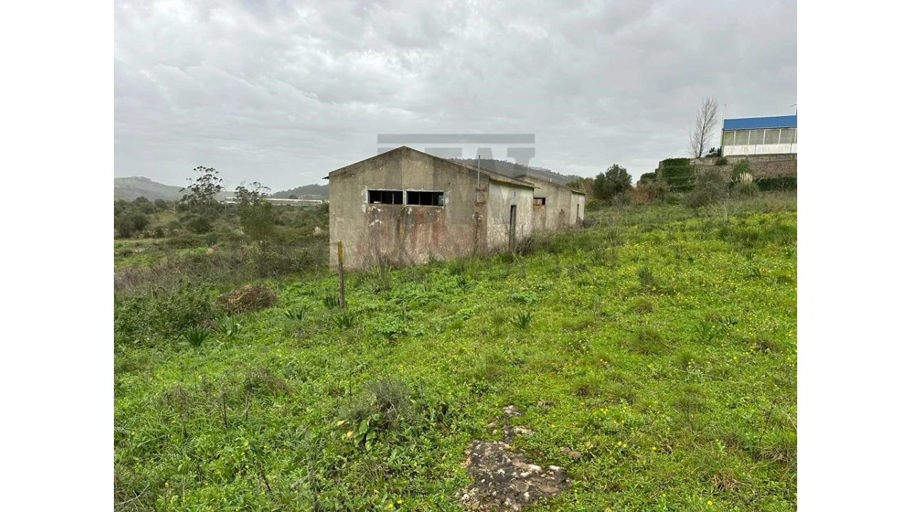 Terreno Comércio / Armazém para Venda em Venda do Pinheiro e Santo Estêvão das Galés Foto 14