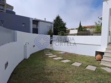 Moradia T5 para Venda em Aldoar, Foz do Douro e Nevogilde