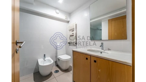 Moradia T5 para Venda em Aldoar, Foz do Douro e Nevogilde