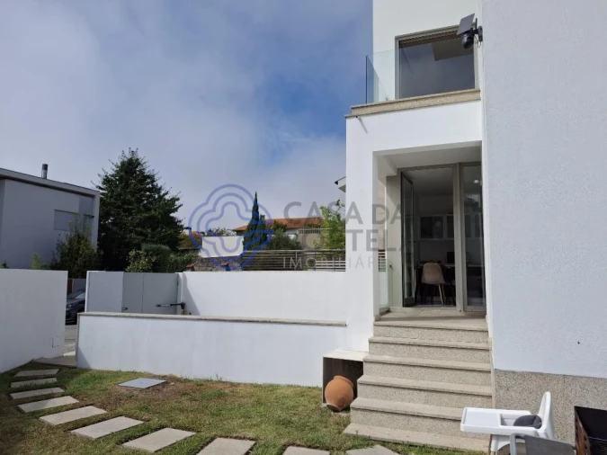 Moradia T5 para Venda em Aldoar, Foz do Douro e Nevogilde Foto 2