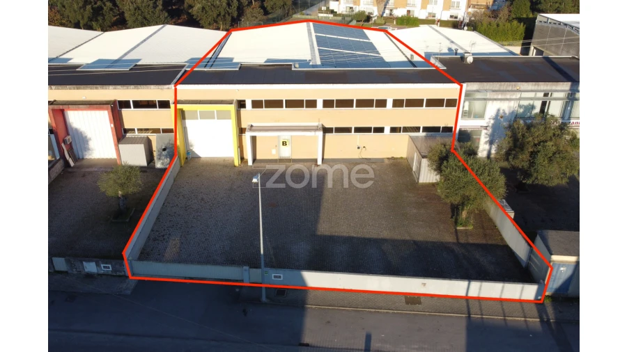 Terreno Comércio / Armazém para Venda em Barcelos, V.Boa, V.Frescainha Foto 3