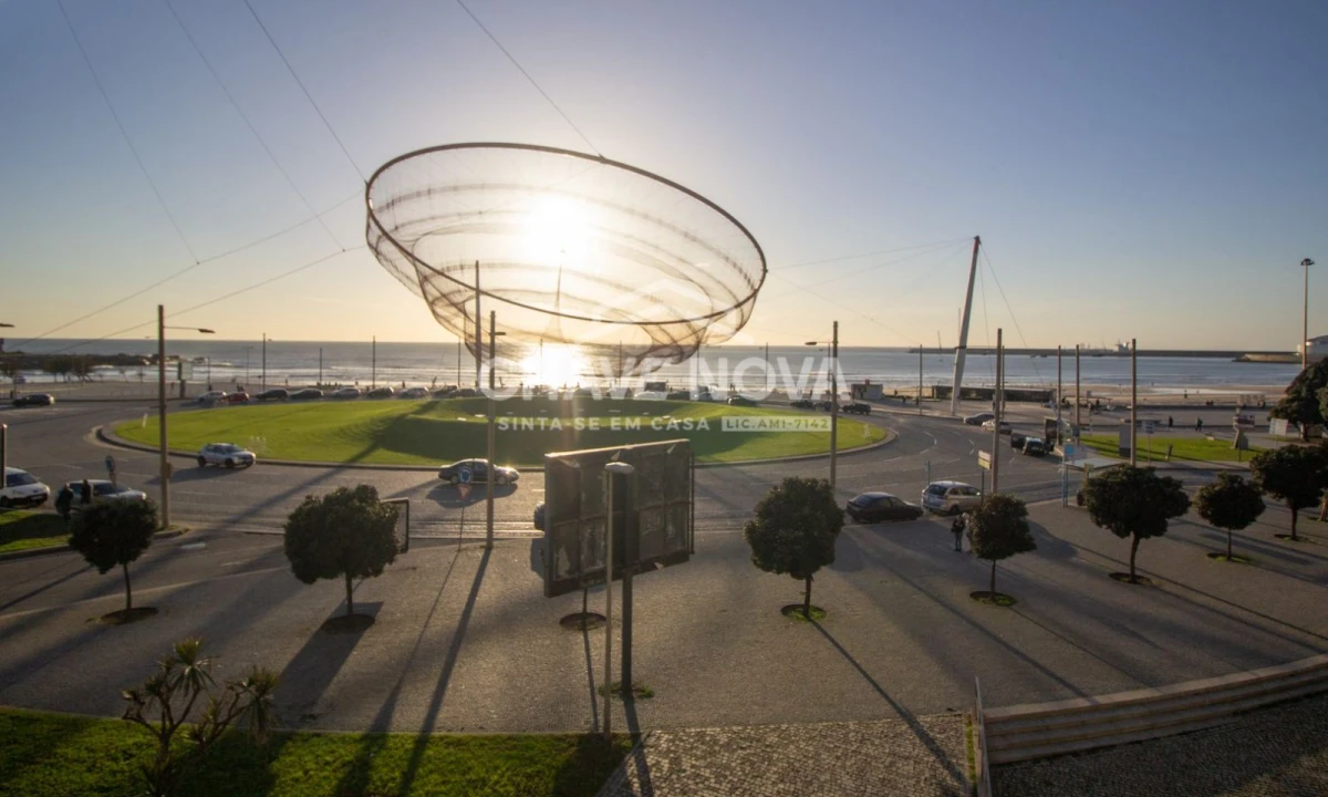 Apartamento T5 para Venda em Custóias, Leça do Balio e Guifões Foto 1
