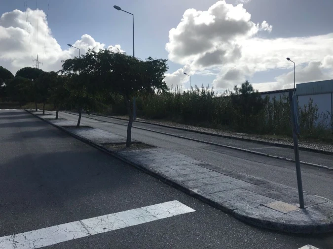 Terreno P/ Prédio para Venda em Tavarede Foto 6