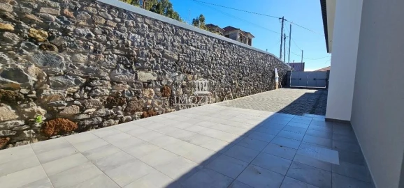 Moradia T3 para Venda em Ponta do Sol