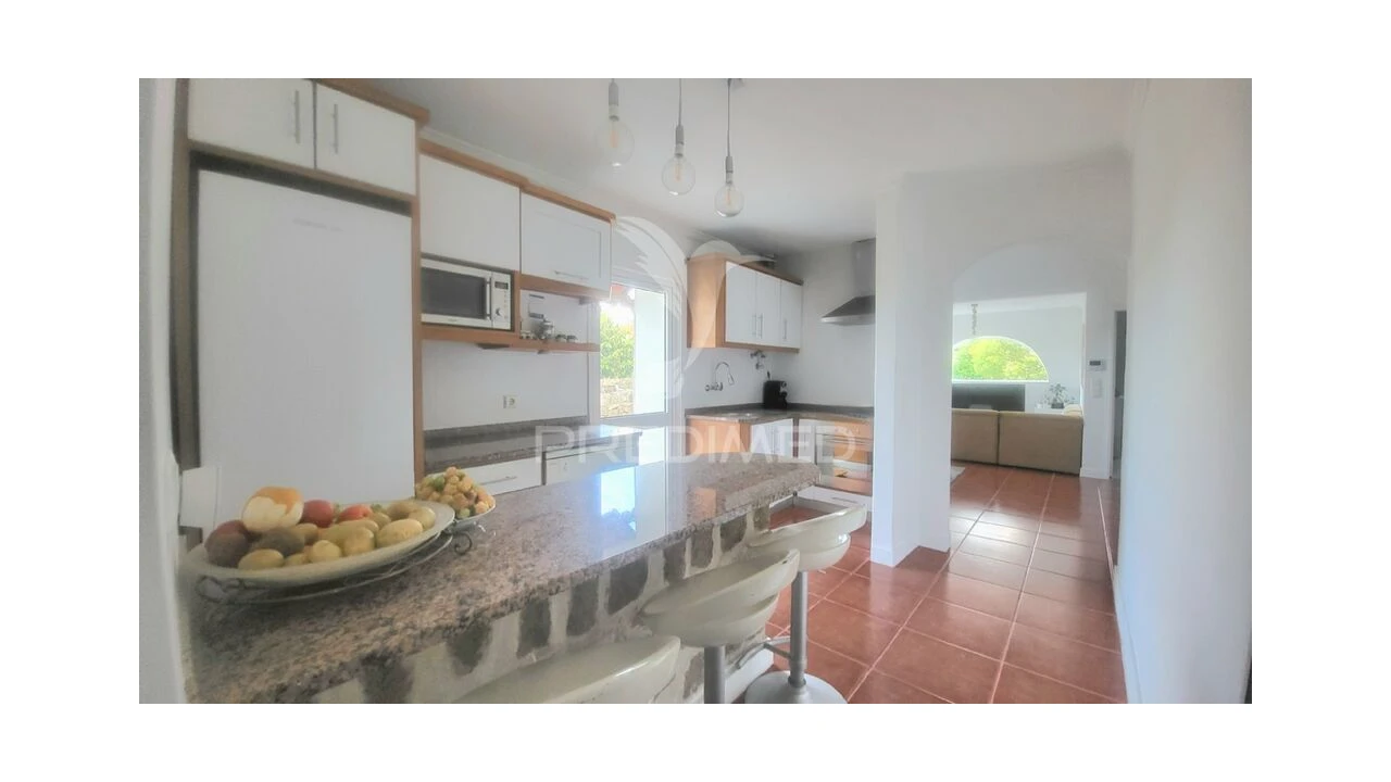 Moradia T4 para Venda em Fornelo e Vairão Foto 1