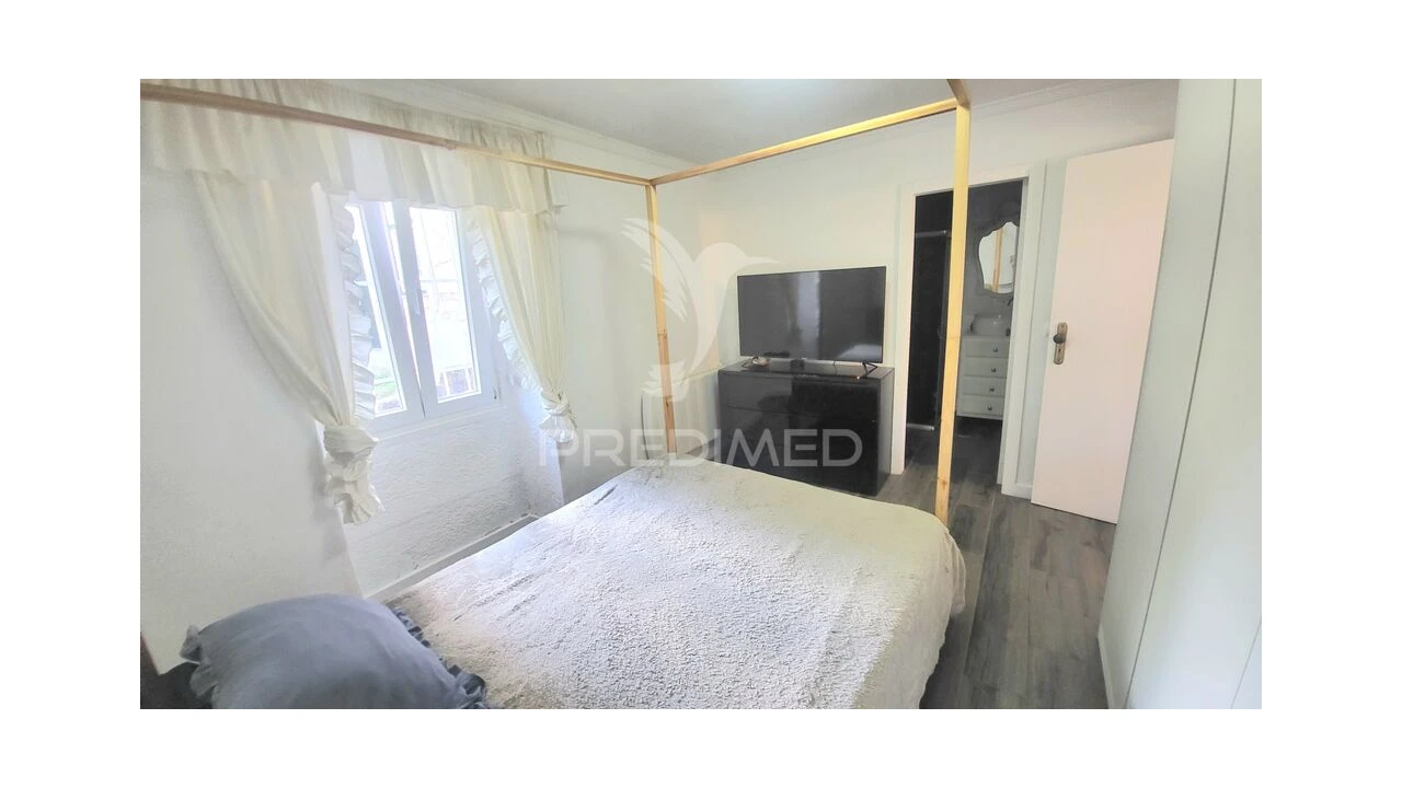 Moradia T4 para Venda em Fornelo e Vairão Foto 9