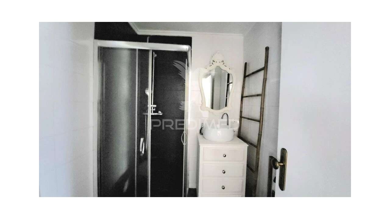 Moradia T4 para Venda em Fornelo e Vairão Foto 17