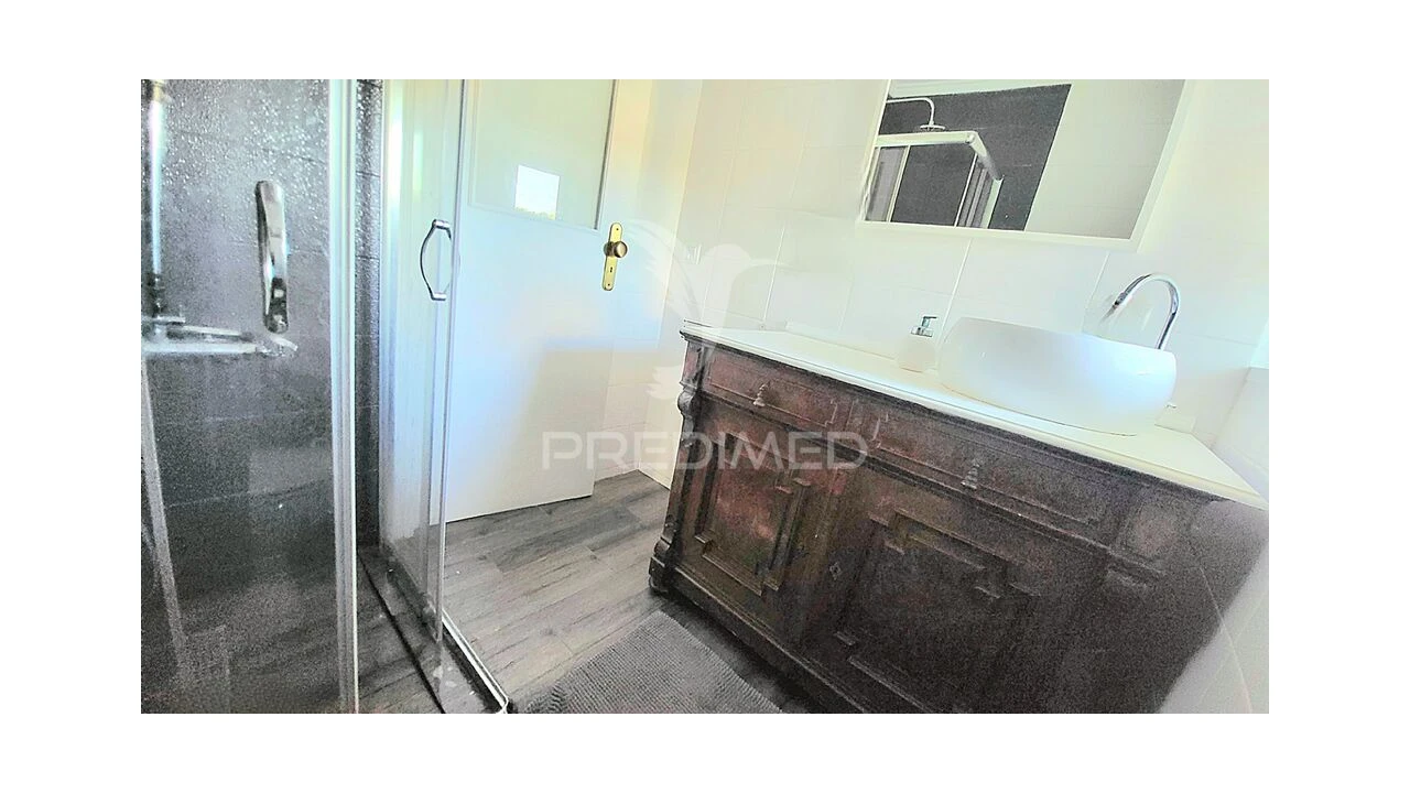 Moradia T4 para Venda em Fornelo e Vairão Foto 16