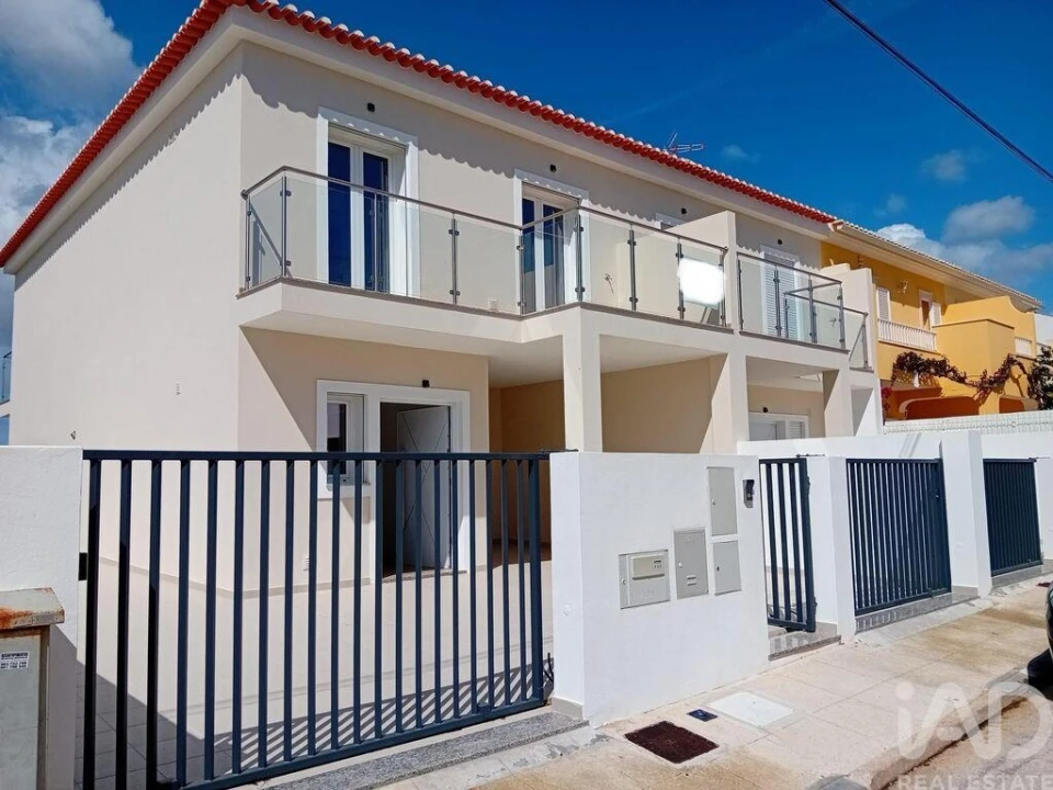 Moradia T3 para Venda em Altura Foto 2