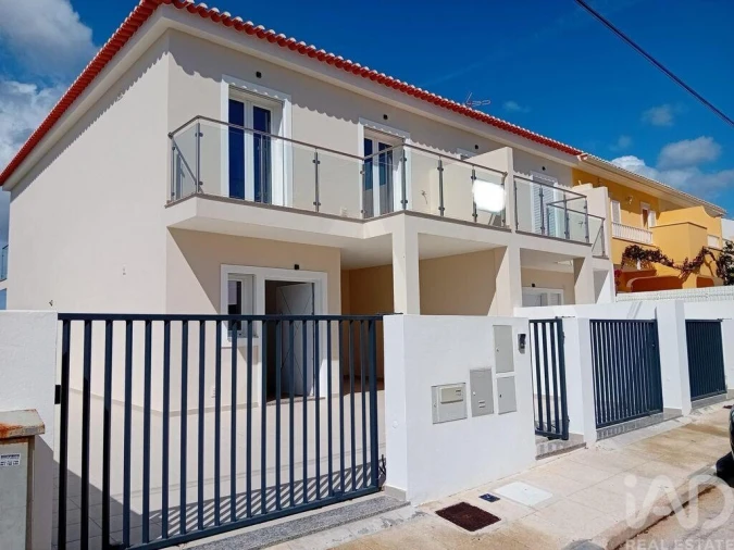 Moradia T3 para Venda em Altura Foto 2