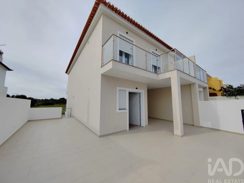 Moradia T3 para Venda em Altura Foto 24