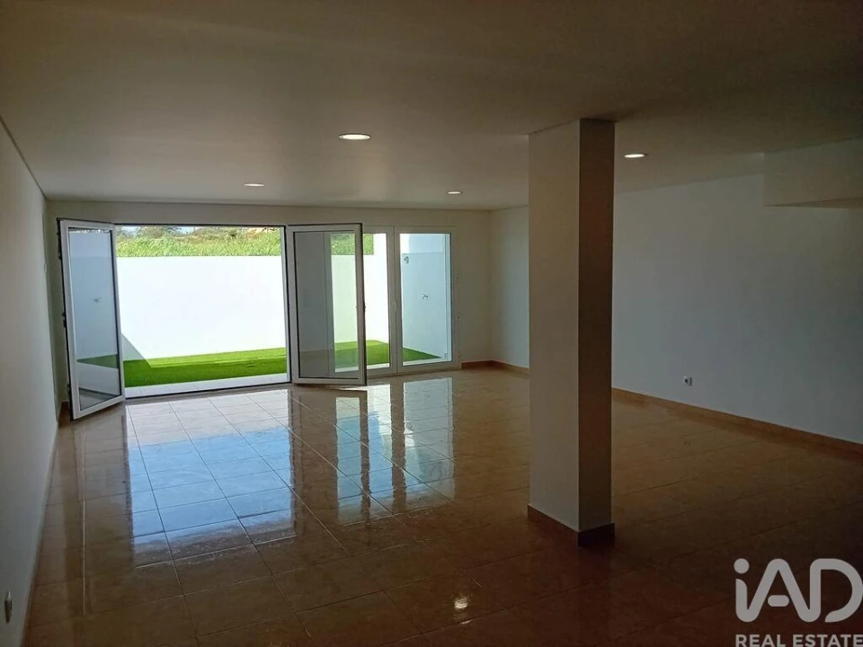 Moradia T3 para Venda em Altura Foto 23