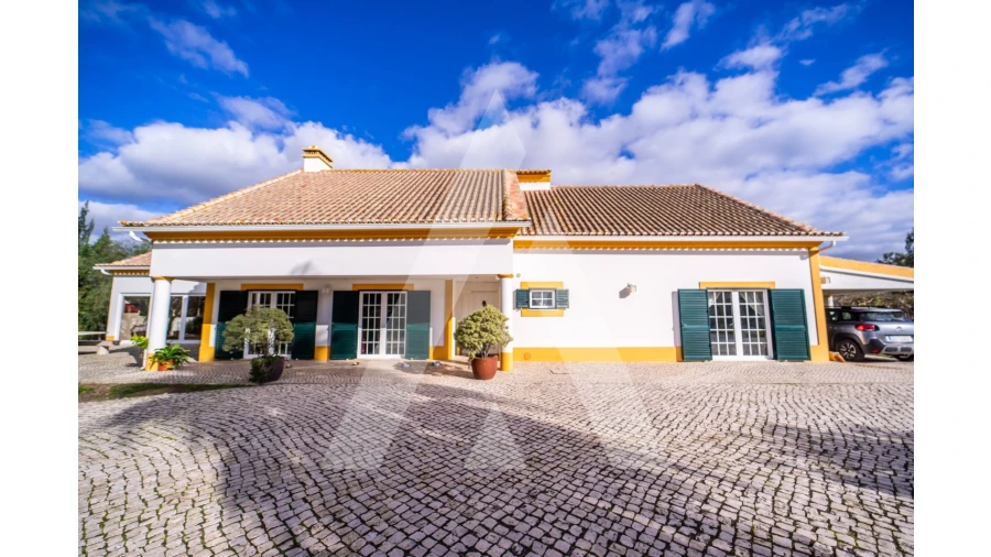 Moradia T4 para Venda em Pinhal Novo