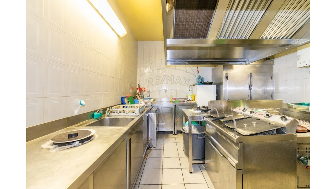 Prédio para Venda em Buarcos Foto 13