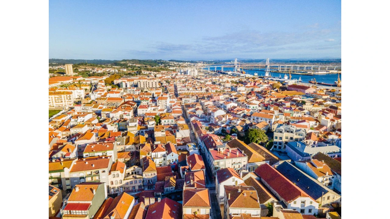 Prédio para Venda em Buarcos Foto 23