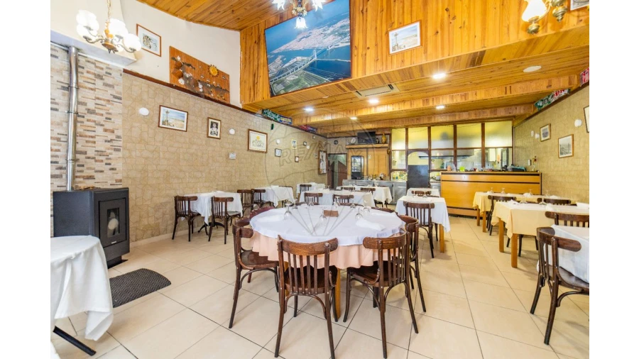 Prédio para Venda em Buarcos Foto 8