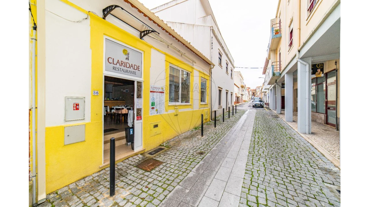 Prédio para Venda em Buarcos Foto 17