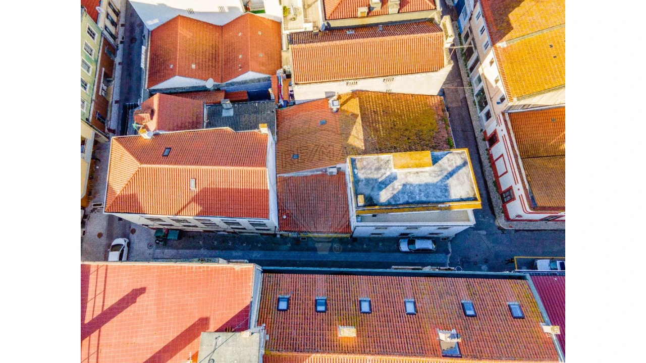 Prédio para Venda em Buarcos Foto 5