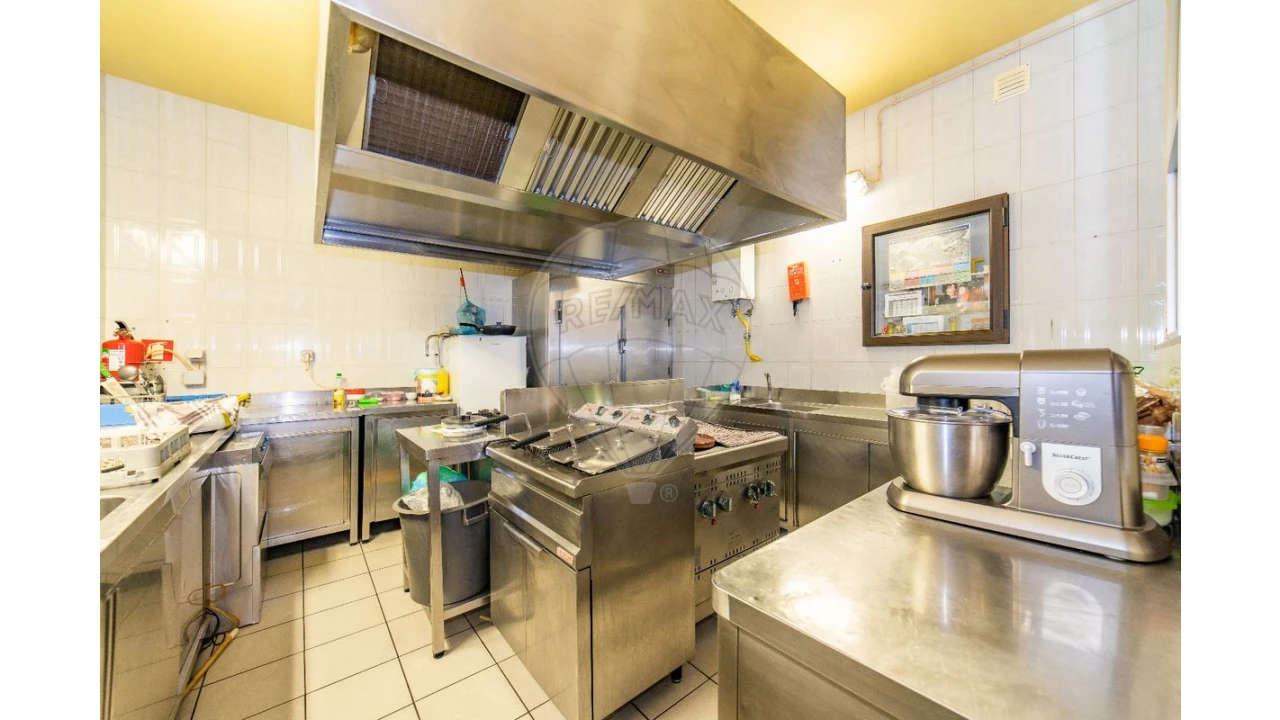 Prédio para Venda em Buarcos Foto 10