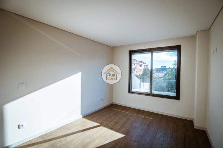 Apartamento T4 para Venda em Cedofeita, Santo Ildefonso, Sé, Miragaia, São Nicolau e Vitória Foto 11