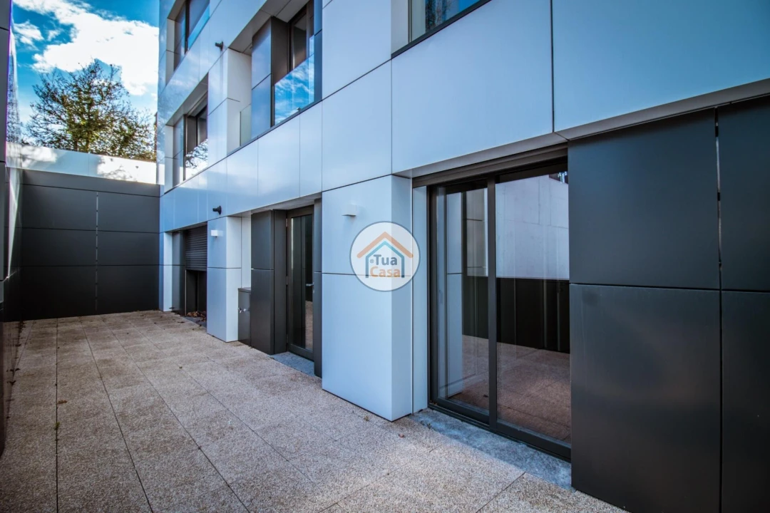Apartamento T3 para Venda em Cedofeita, Santo Ildefonso, Sé, Miragaia, São Nicolau e Vitória Foto 15