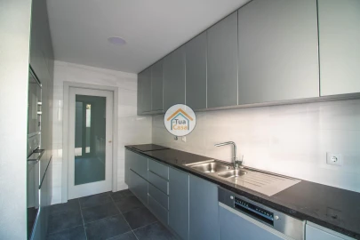 Apartamento T3 para Venda em Cedofeita, Santo Ildefonso, Sé, Miragaia, São Nicolau e Vitória