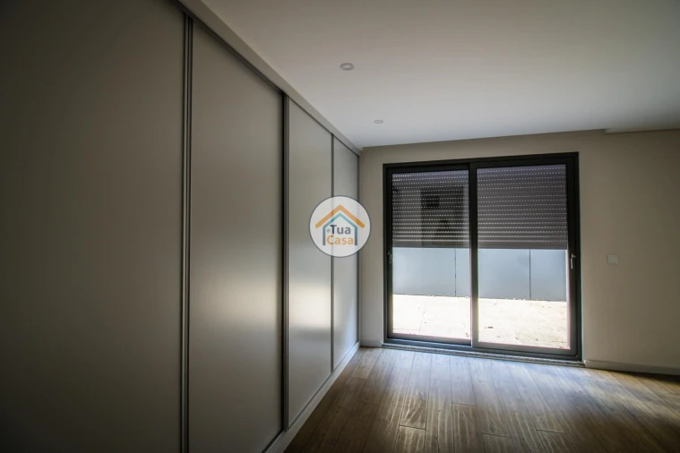 Apartamento T3 para Venda em Cedofeita, Santo Ildefonso, Sé, Miragaia, São Nicolau e Vitória Foto 9